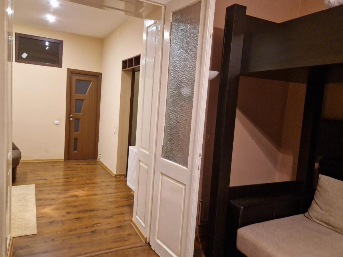 Appartamento M&A Mario Ultra Central Apartament Braşov Esterno foto