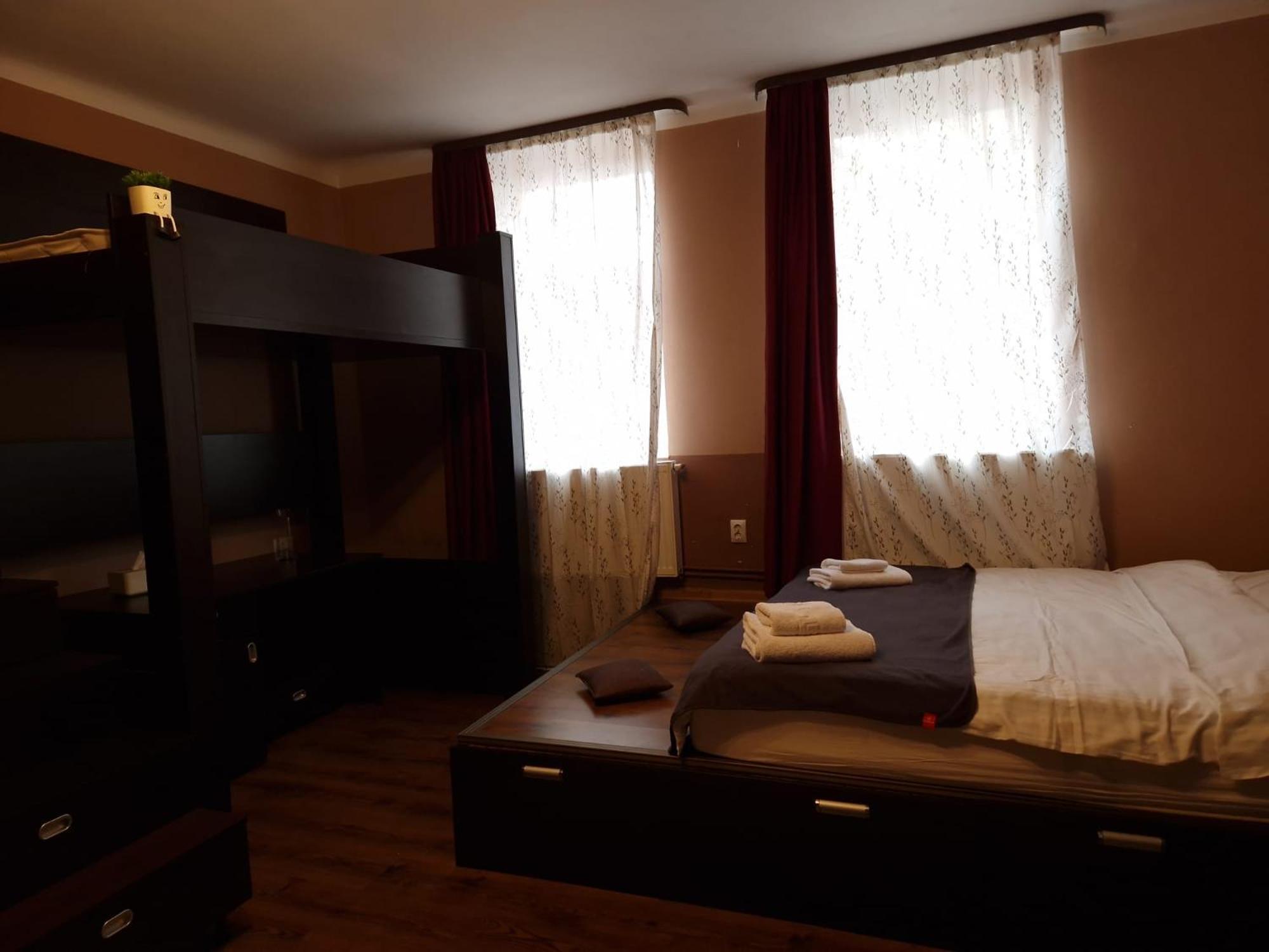 Appartamento M&A Mario Ultra Central Apartament Braşov Esterno foto
